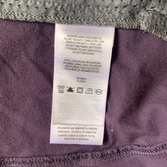 Mountain Hardware Shell - Picture 7 of 7